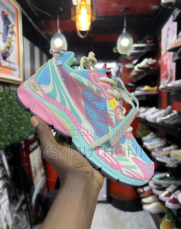 *Off-White Paris ,Pink ,Ny - thumbnail 4