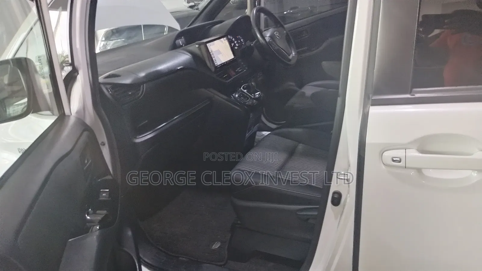 Toyota Noah 2020 White