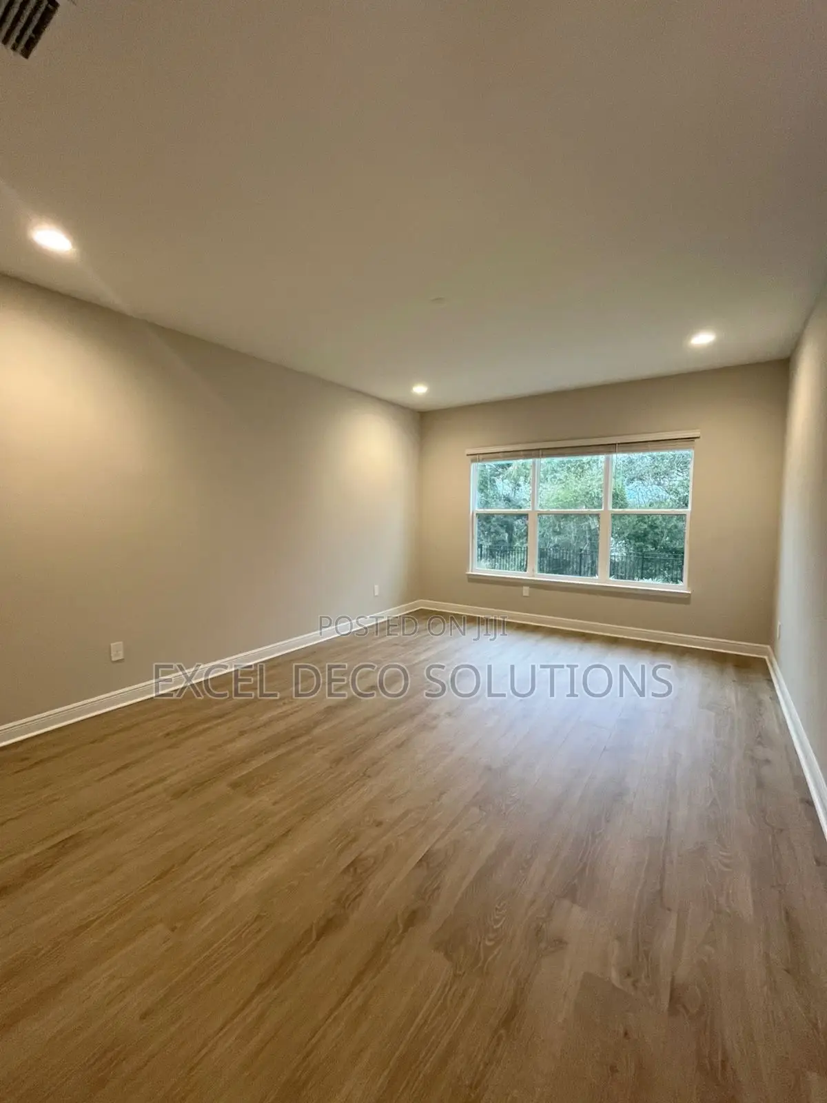 Wood Shade Laminate Floor