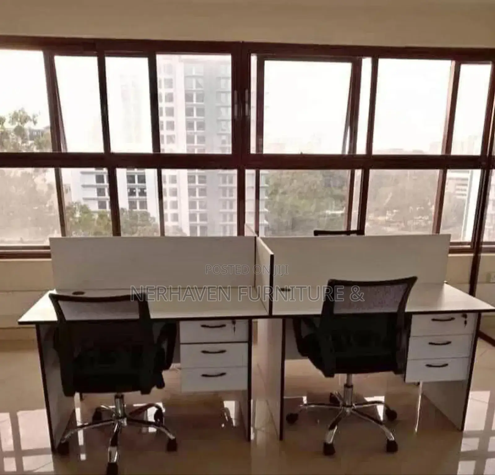 Modern Office Workstation – 2/4/6 Seater Available