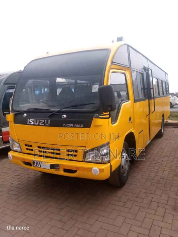 Isuzu Std 4240 2013 Yellow - thumbnail 2