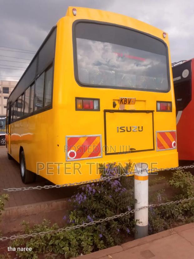 Isuzu Std 4240 2013 Yellow - thumbnail 4