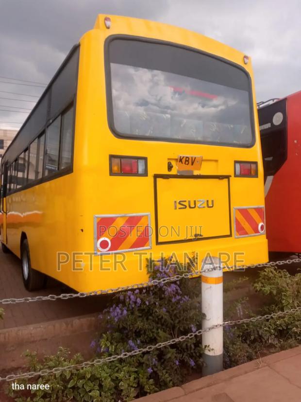 Isuzu Std 4240 2013 Yellow - thumbnail 5