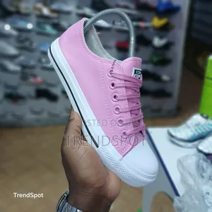 Converse Leather Pink
