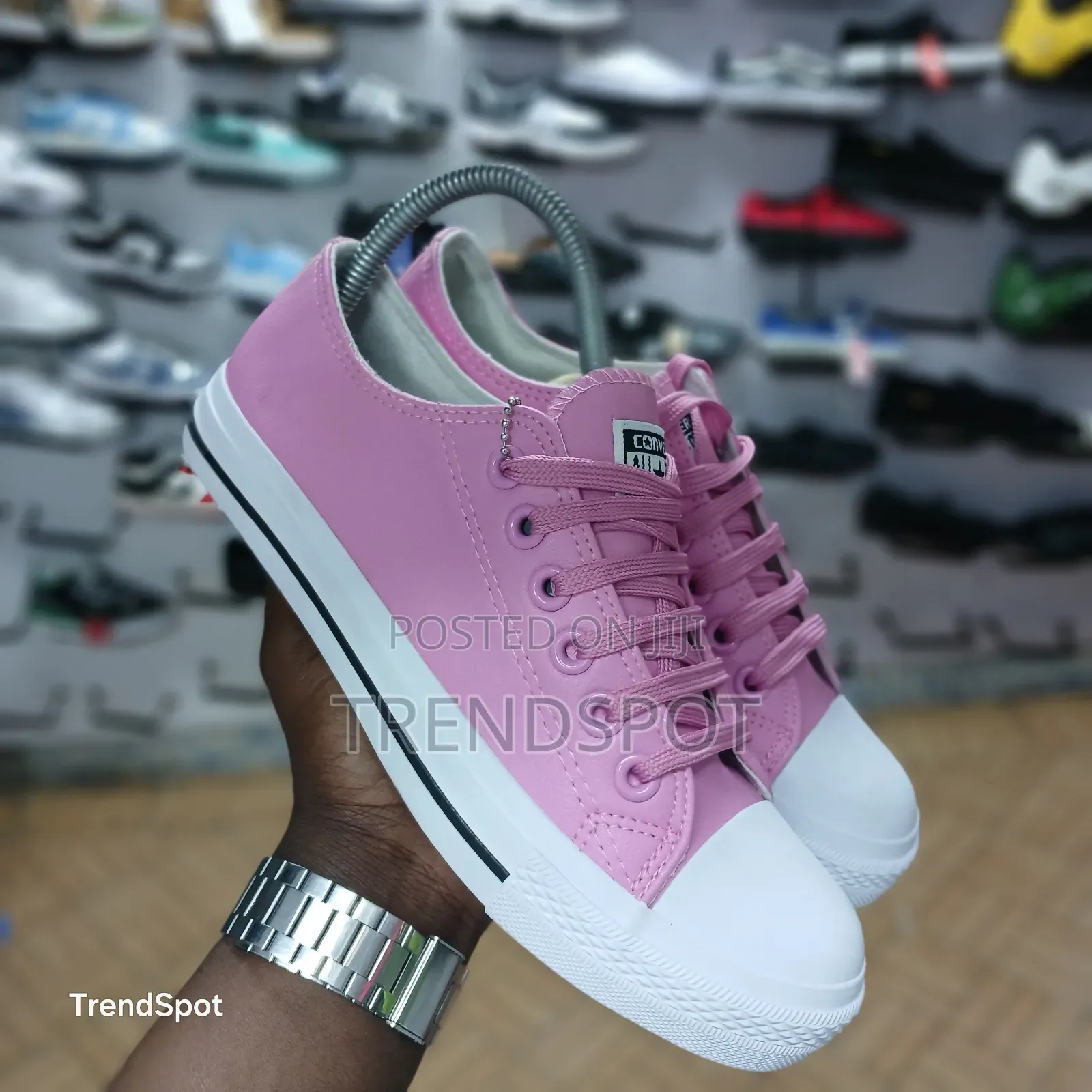 Converse Leather Pink