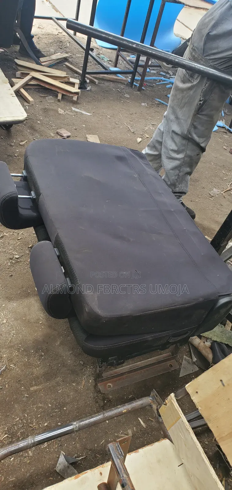 Foldable Seats for Townace,Nv200,Mazda Bongo Can Be Installed in Any V