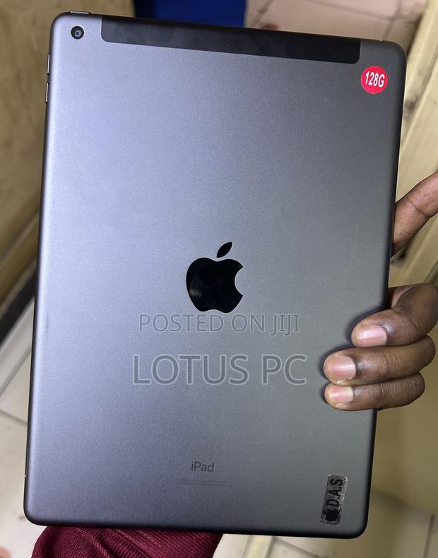 Apple iPad 10.2 (2020) 128 GB Gray - thumbnail 3