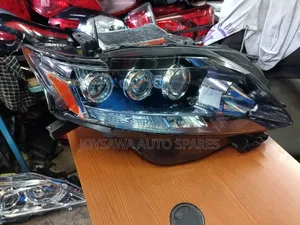Toyota Lexus Rx 350 Headlight