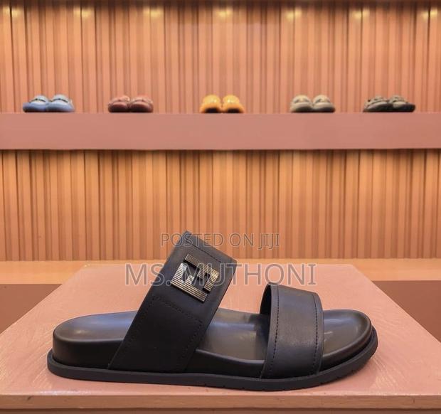 Prada , Valentino , Fendi , Timberland Sandals - thumbnail 4