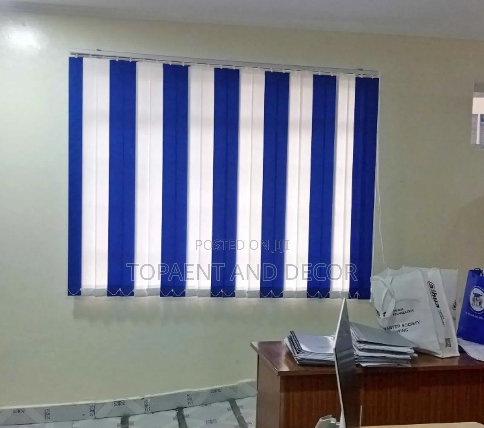 Trendy Fabric Vertical Blinds for Office