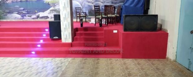 Plush Wall to Wall Carpet for Stylish Pulpit - main view