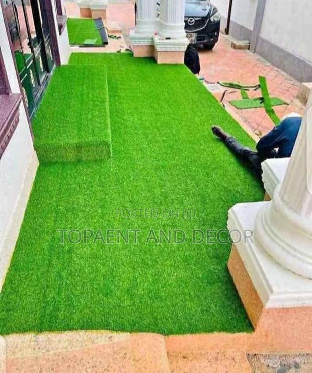 Evergreen Synthetic Grass Carpet for Compound