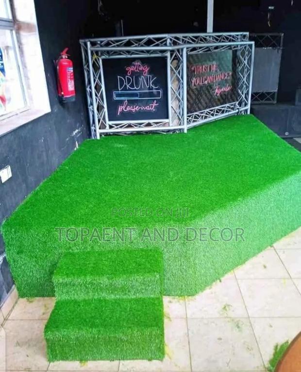 Luxury Artificial Lawn With Fresh Natural Feel