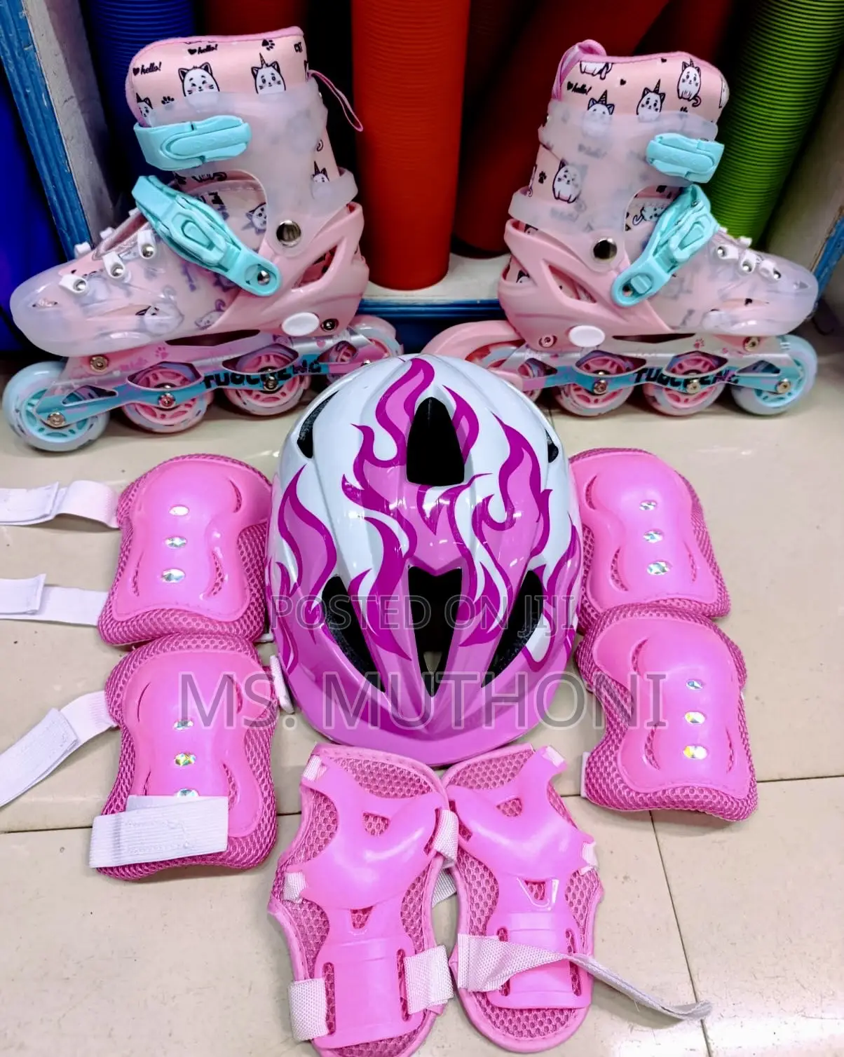 Full Set Pu Wheeled Skates Glowing Wheels With Guards Helmet