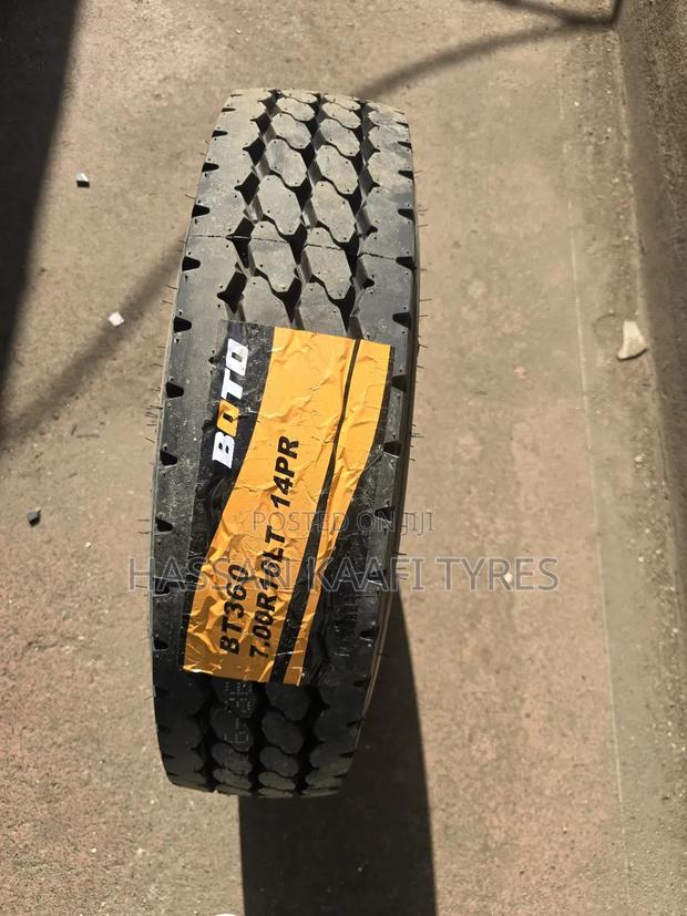 700r16 Boto Tyre