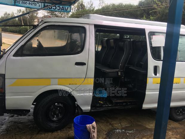 Toyota HiAce 2006 White - thumbnail 5