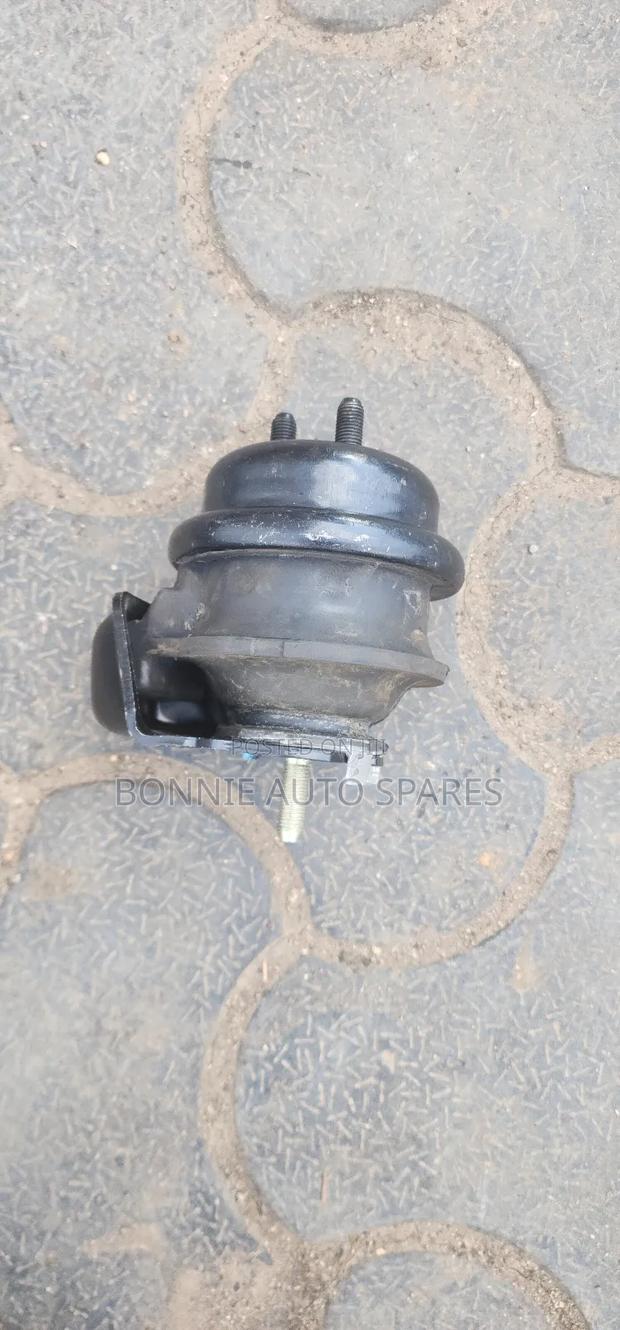 Suzuki Escudo J20a Engine Mounting - thumbnail 2