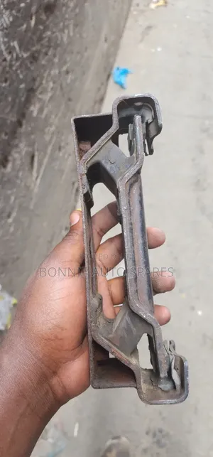 Suzuki Escudo Gearbox Mounting