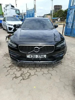 Volvo S90 T6 Momentum AWD 2018 Matt Black