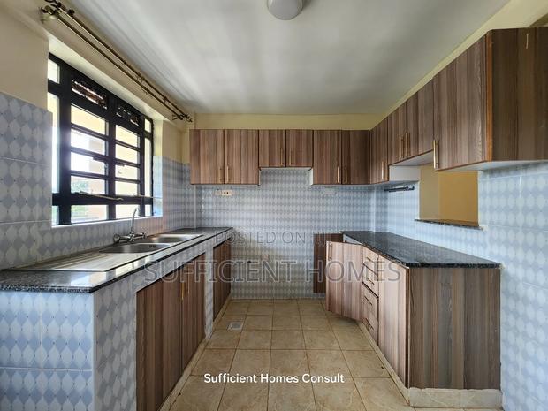3bdrm Apartment in Ruaka for rent