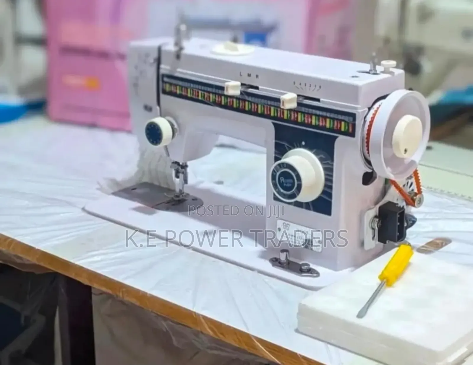 Embroidery Zigzag Machine