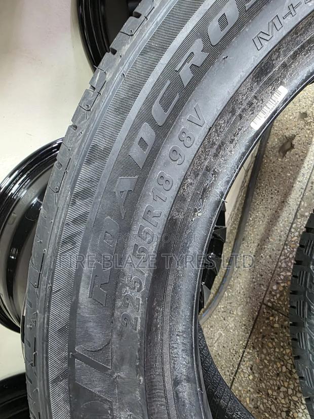 225/55r18 Arduzza Tire - thumbnail 4