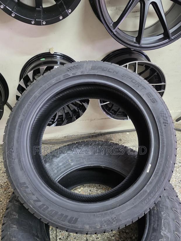 245/45r18 Arduzza Tire - thumbnail 3