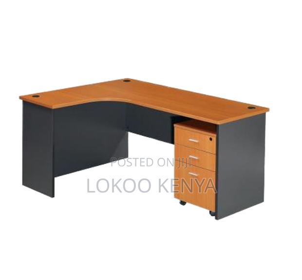 Office Desk; 1.4m Customized Curved Brown Wood Office Work Desk - thumbnail 3