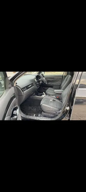 Mitsubishi Outlander 2.4 PHEV AWD 2018 Black