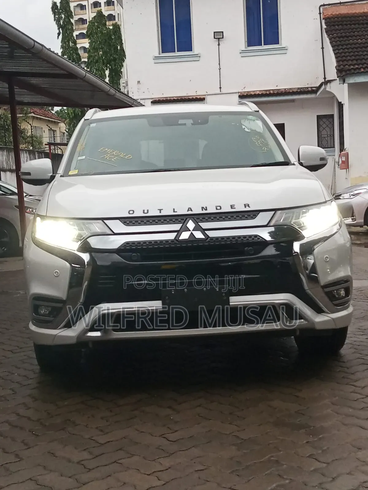 Mitsubishi Outlander 2018 Silver