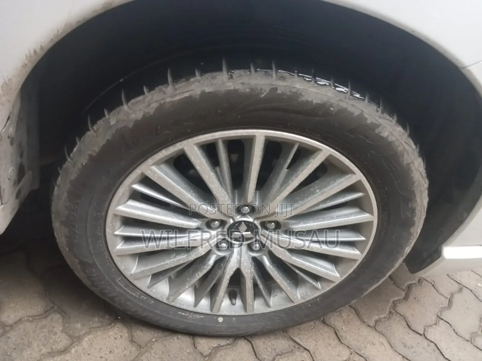 Mitsubishi Outlander 2018 Silver