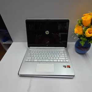 Laptop HP Pavilion 14 32GB AMD Ryzen 3 HDD+SSD 512GB