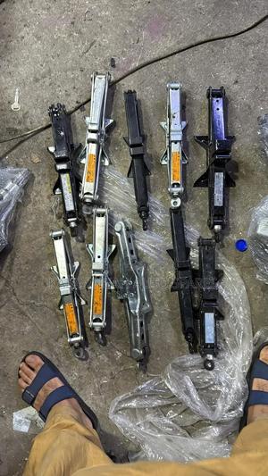 Car Scissor Jacks - main view