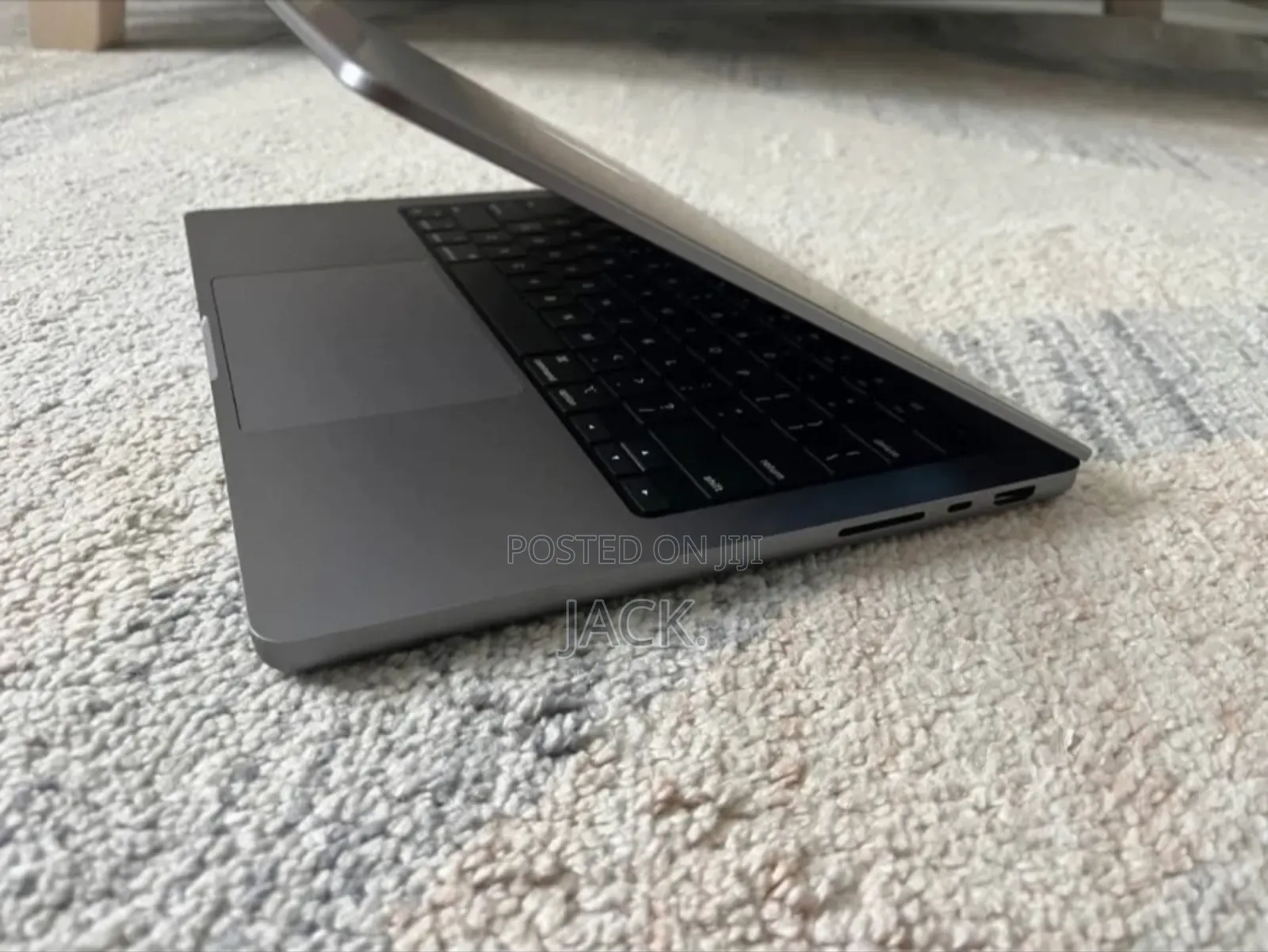 Laptop Apple MacBook Pro 2021 M1 32GB Apple M1 Pro SSD 512GB