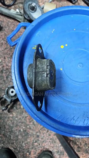 Tiida Gearbox Mounting - main view