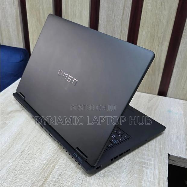Laptop HP Omen 17 16GB Intel Core I7 SSD 1T - thumbnail 3