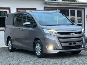 Toyota Noah 2019 Brown