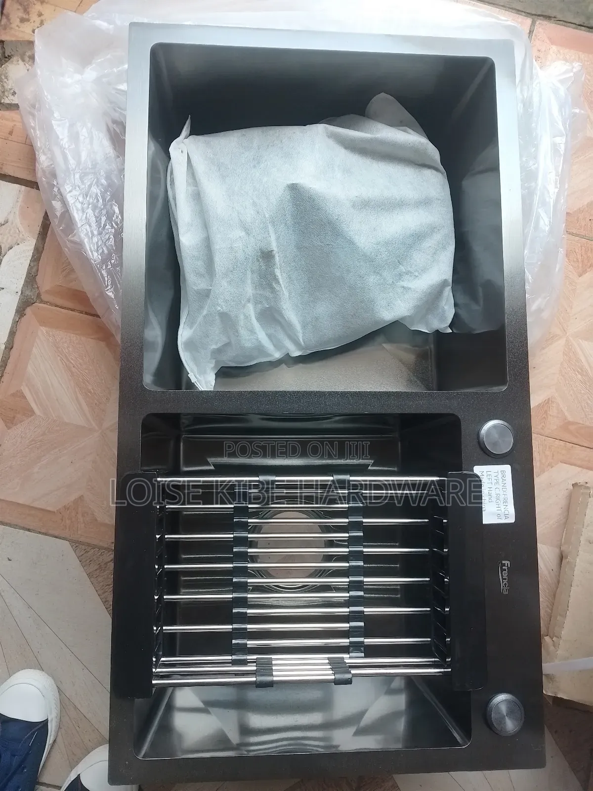 New Model Black Kitchen Sink Available