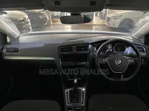 Volkswagen Golf 2018 White