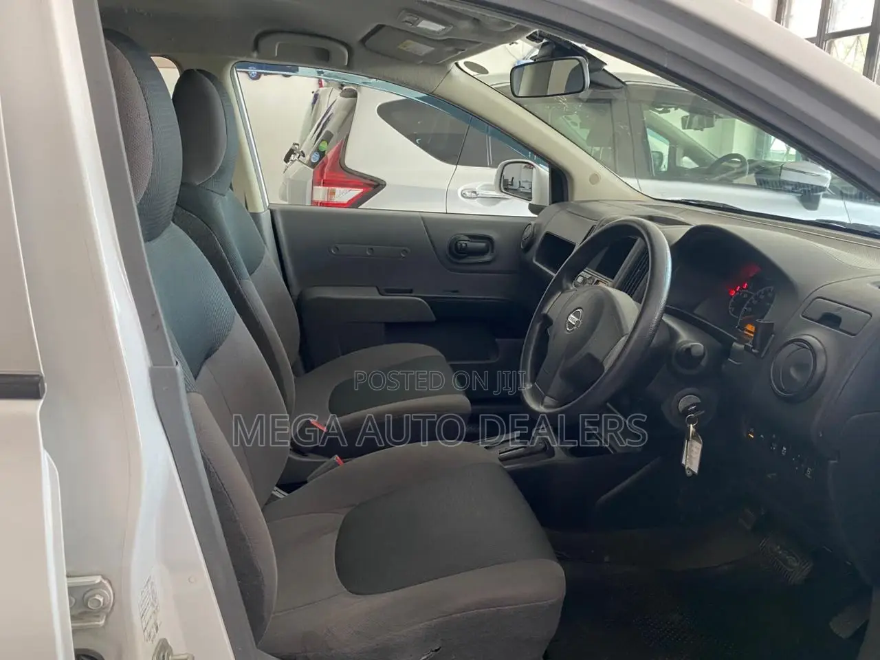 Nissan NV1500 2018 White