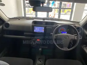 Toyota Succeed 2018 Silver