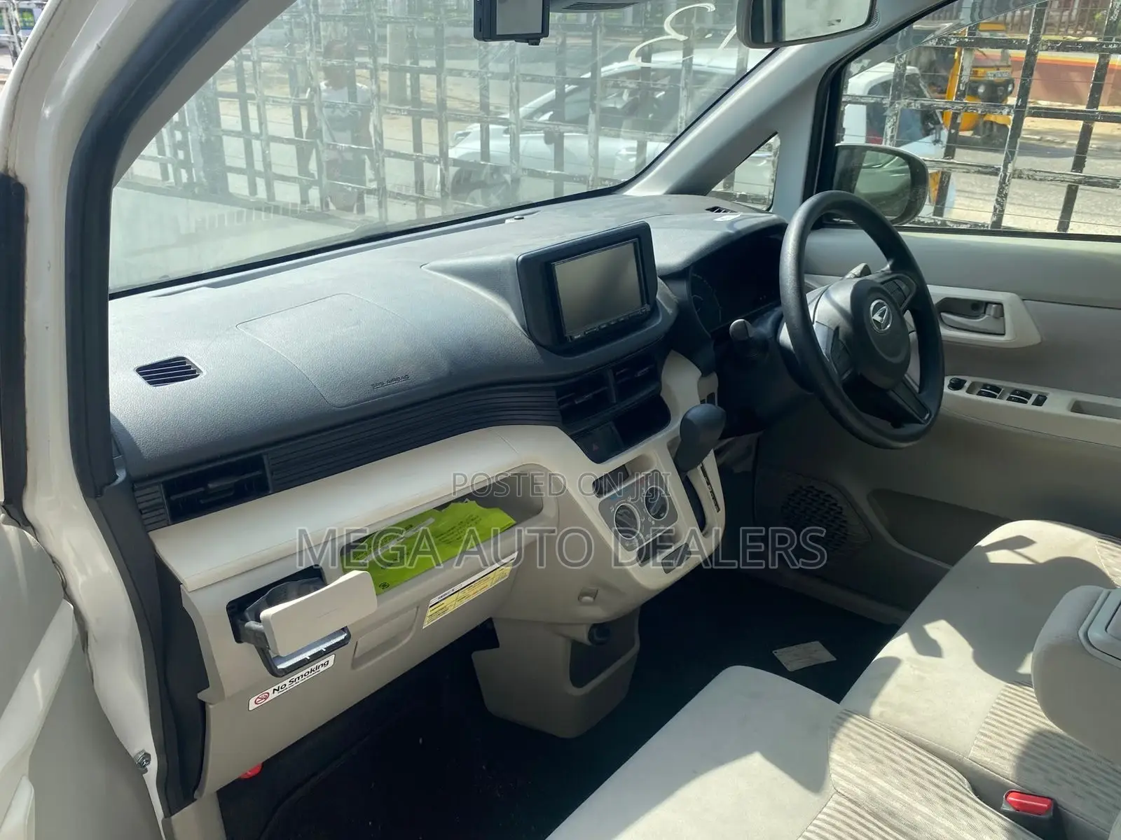 Daihatsu Move 2018 White