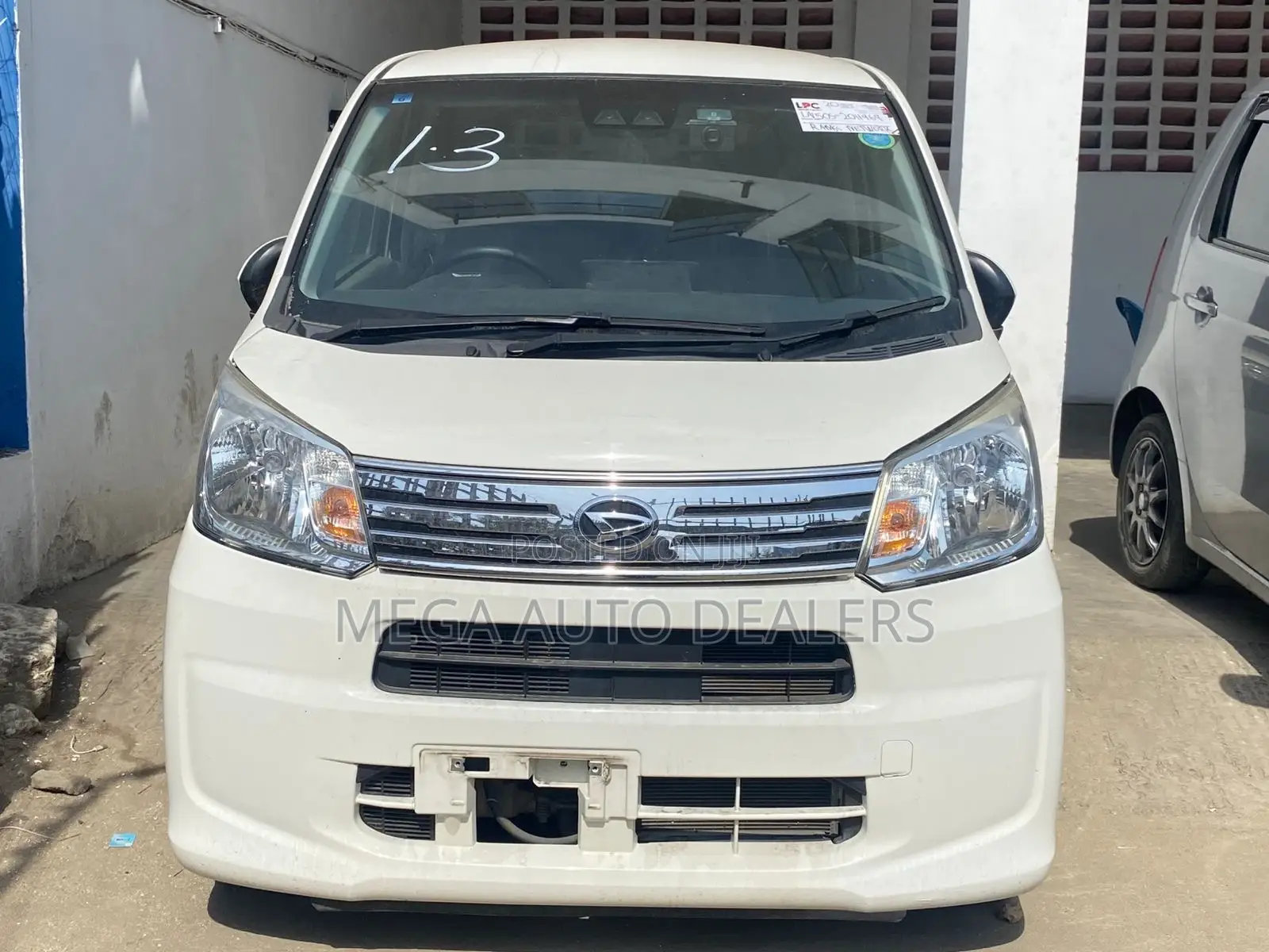 Daihatsu Move 2018 White