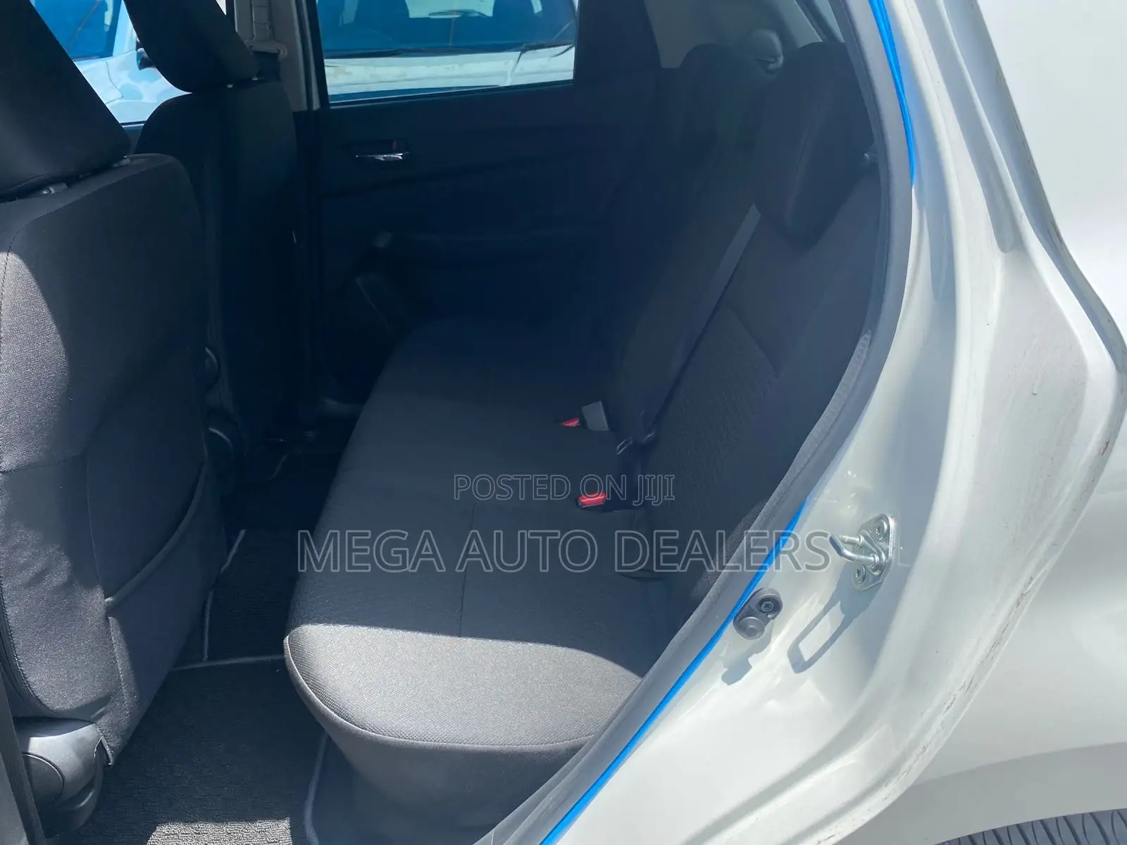 Suzuki Swift 2018 White