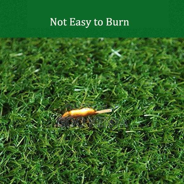 Home Outdoor Carpet; Natural Look Green Turf Mat for Lawn or Balcony