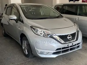 Nissan Note 2018 Silver