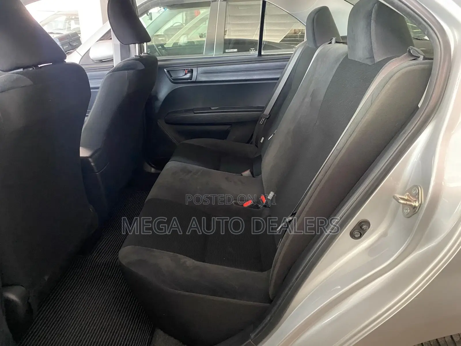 Toyota Axio 2018 Silver
