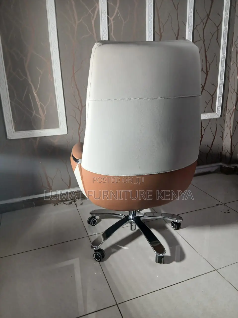 Highback Office Seat