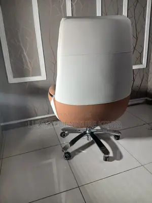 Highback Office Seat