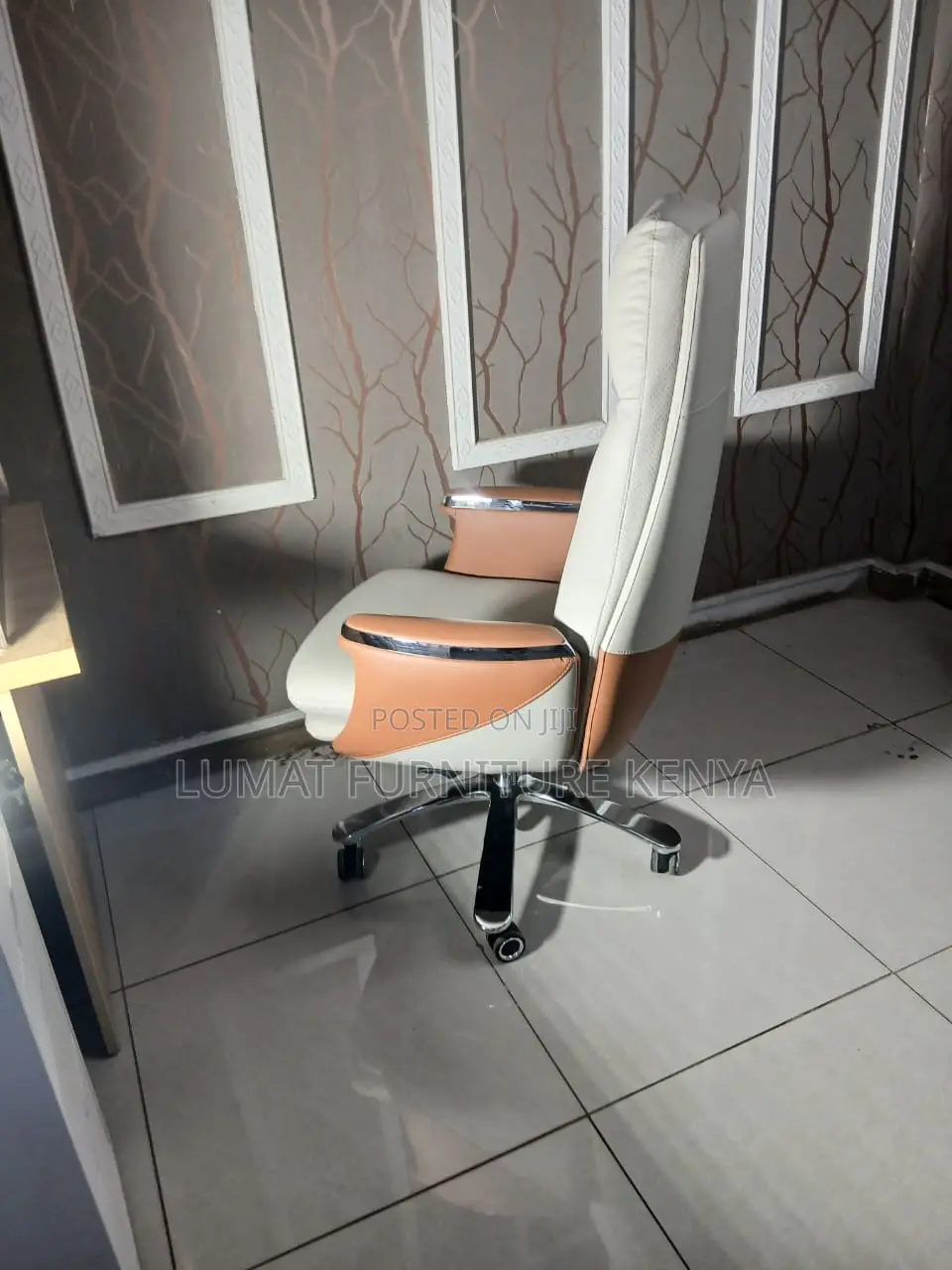 Highback Office Seat